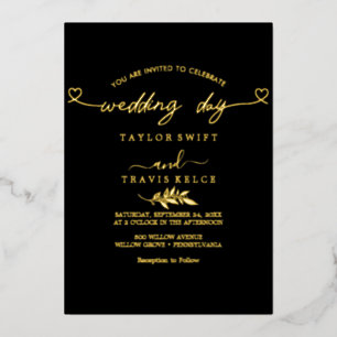 Moderne schwarze Hochzeit mit Goldfolien-Schriftzu Folieneinladung