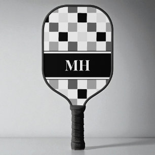 Moderne schwarze und weiße karierte Anfangsbuchsta Pickleball Schläger
