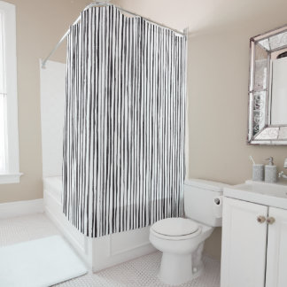 Moderne schwarze und weiße Streifen Wasserfarbe Duschvorhang