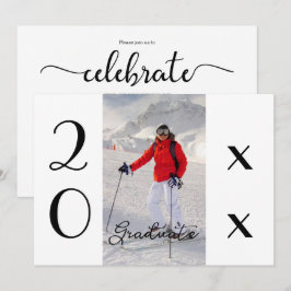 Moderne Script 2025 Foto Graduation Party Einladung