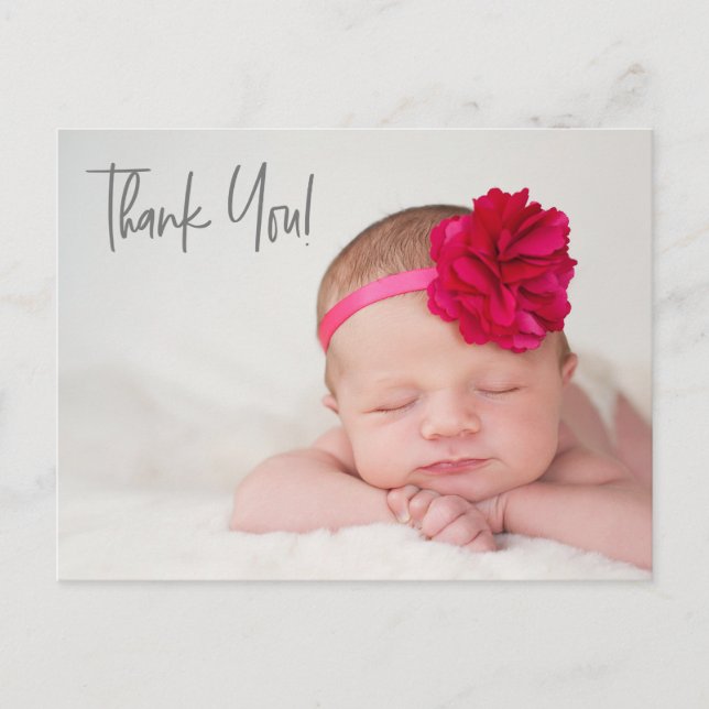 Moderne Script Baby Boy Foto Babydusche Postkarte (Vorderseite)