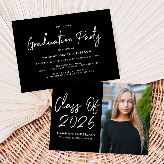 Moderne Script Black Class of 2025 Graduation Part Einladung (Von Creator hochgeladen)