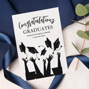 Moderne Script Cap Toss White Graduation Party Einladung