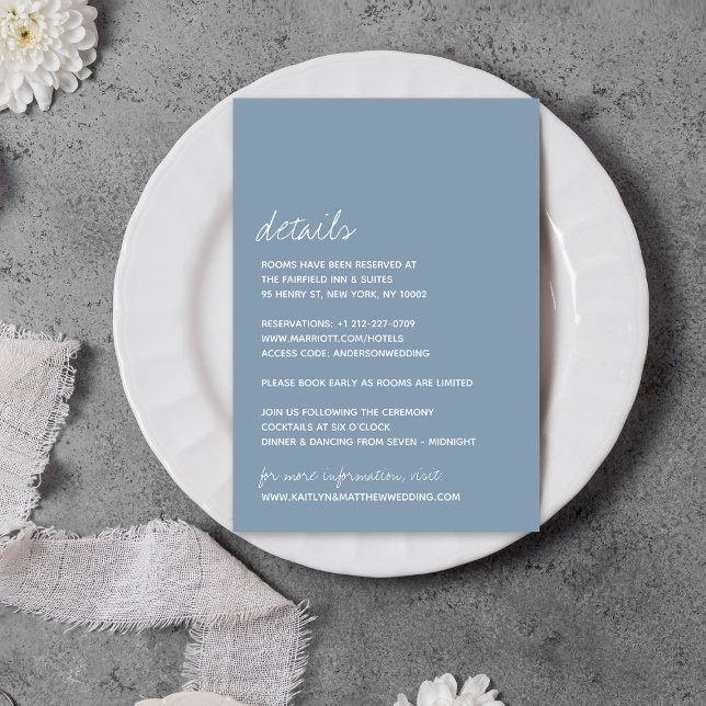 Moderne Script Dusty Blue Minimalistic Wedding Begleitkarte (Von Creator hochgeladen)