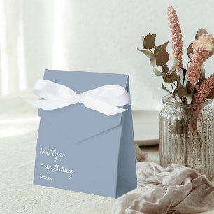 Moderne Script Dusty Blue Minimalistic Wedding Geschenkschachtel