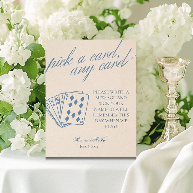 Moderne Serien-Hochzeitkarten Sockelschild (Add a fun touch to your wedding or event with this modern serif playing cards guest book sign!)