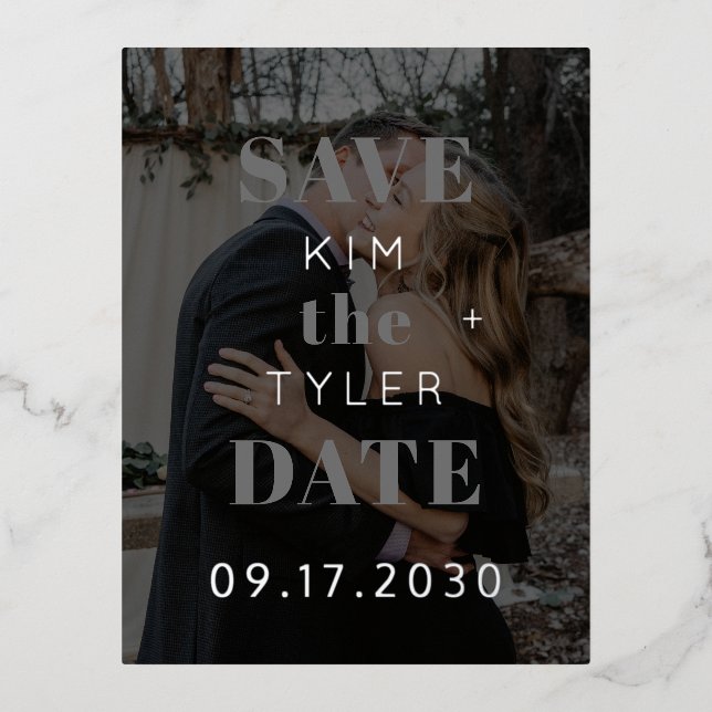 Moderne silberne Foto Hochzeit speichern das Datum Folie Einladungspostkarte (Vorderseite)