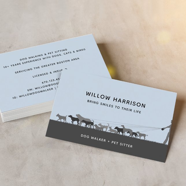 Moderne Silhouette Hund Walking Visitenkarte (Modern Silhouette Dog Walking Dusty Blue Business Card)