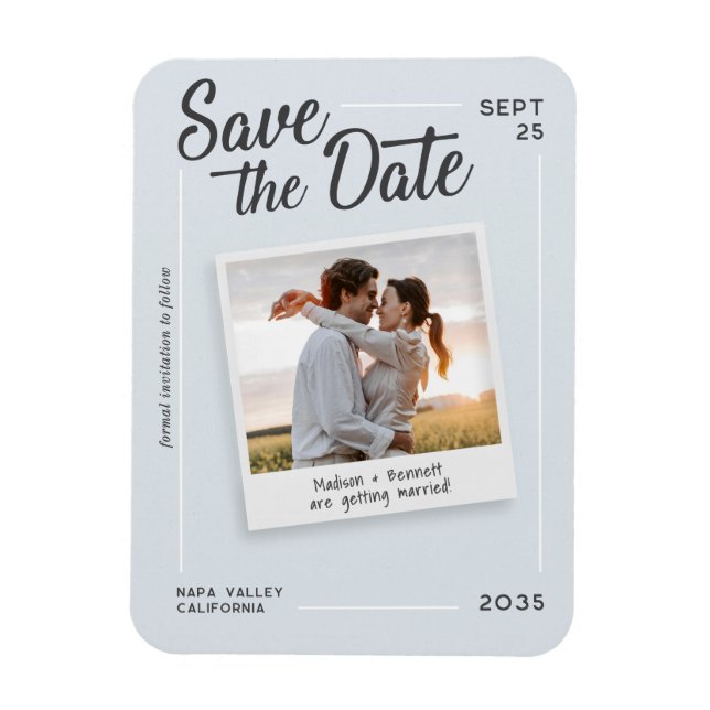 Moderne Skript Save the Date Retro-Foto-Hochzeit Magnet (Vertikal)