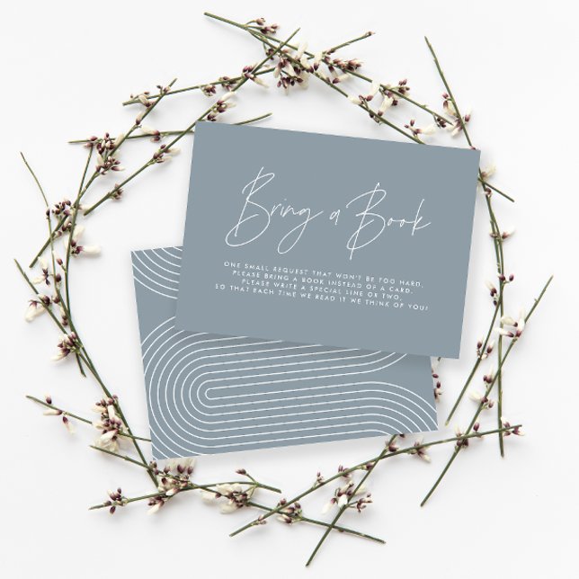 Moderne Skripte staubblaue Babydusche bringen Buch Mitteilungskarte (Von Creator hochgeladen)