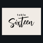 Moderne Skripttabelle 16 Sechzehn Off-White Weddin Tischnummer<br><div class="desc">Modernes Drehbuch Tabelle 16 Sechzehn Off-White Hochzeit oder Abendessen Party Tischnummer. Sechzehn sind in einem schicken, trendigen Schriftart mit handgeschriebenem Buchstaben verfasst. Die Hintergrundfarbe dieser Tischnummer ist farbeditierbar, klicken Sie einfach auf die Schaltfläche Weitere Farben anpassen, um eine beliebige Farbe auszuwählen. Ein stilvolles, aber einfaches Design in schwarz und cremefarben...</div>