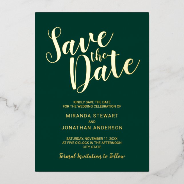 Moderne SkriptWedding Save the Date Emerald Gold Folieneinladung (Vorderseite)