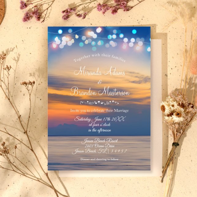 Moderne Sommer Sunset String Lights Beach Hochzeit Einladung (Von Creator hochgeladen)