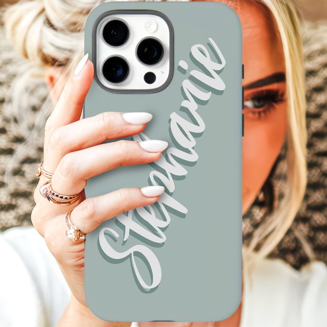 Moderne Staubige Salbei-Minimal-Schrift-Name Case-Mate iPhone Hülle (Von Creator hochgeladen)