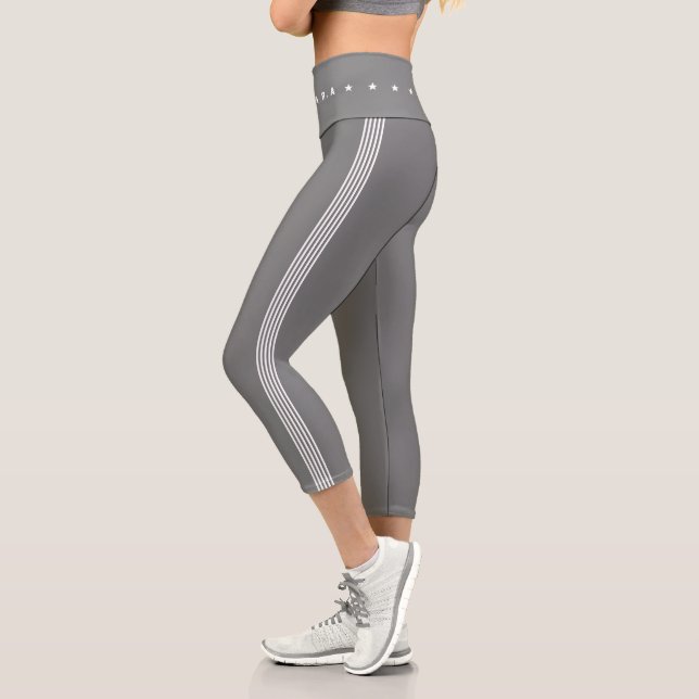 Moderne Sterne Streifen leicht grau Capri Leggings (Links)