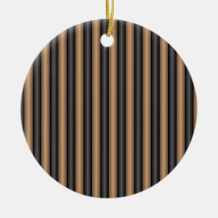 Moderne, stilvoll getoastete braune Streifen mit T Keramik Ornament
