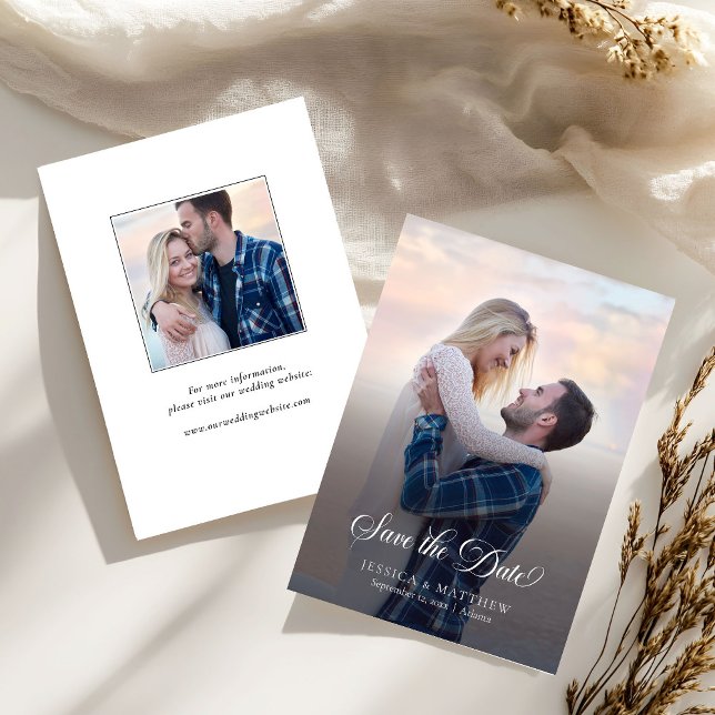 Moderne stilvolle Kalligrafie-Script-Foto-Hochzeit Save The Date (Von Creator hochgeladen)