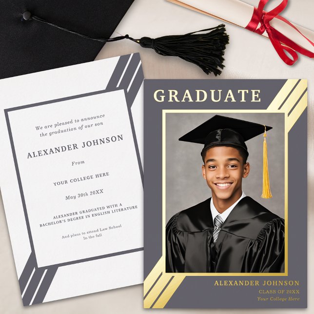 Moderne Streifen Graduate Foto Grau und Gold Folieneinladung (Modern gray and gold foil stripes graduate photo Graduation announcement card)