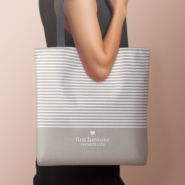 Moderne Streifen mit hochwertiger Herzmonogramm (Personalized tote bag - Perfect for girl's weekends and bachelorette getaways!)