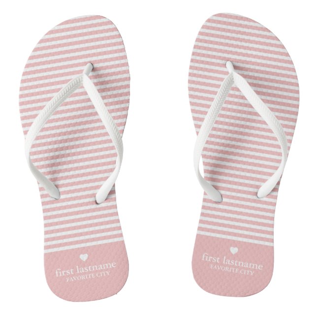 Moderne Streifen mit hochwertiger Herzmonogramm Flip Flops (Fußbett)