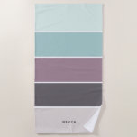 Moderne Streifenmuster Personalisiert Strandtuch<br><div class="desc">Personalisieren Sie dieses Design mit Ihrem Namen,  Monogramm oder Text Ihrer Wahl.</div>