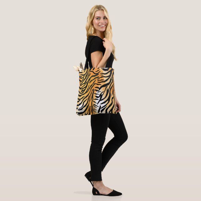 Moderne Stripte Tigerfelle Print big cats feline a (Am Model)