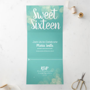 Moderne Sweet 16 Bokeh-Lichter-Fotografie Dreifach Gefaltete Einladung