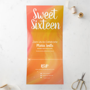 Moderne Sweet 16 Marmor Orange Rosa Wirbel Dreifach Gefaltete Einladung