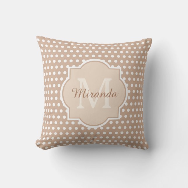 Moderne Tan Polka Dots mit Monogramm und Name Kissen (Vorderseite)