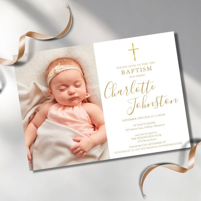 Moderne Taufe Christening Golden Script Foto Einladung (Von Creator hochgeladen)