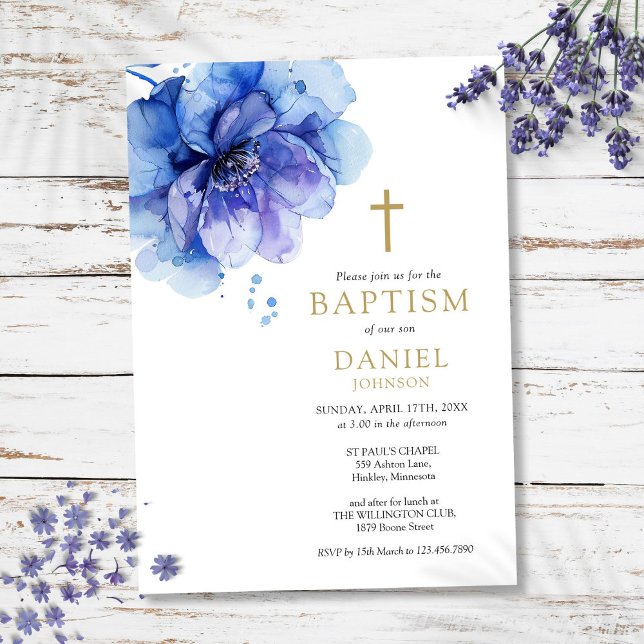 Moderne Taufe mit blauer Wasserfarbe Bläsertaufen Einladung (Modern Dusty Blue Watercolor Floral Baptism Invitation)