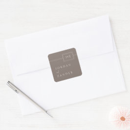 Moderne Taupe Minimalistisch Monogram Wedding Quadratischer Aufkleber