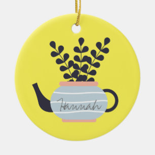 Moderne Teekanne mit Pflanze in Pastelltönen Keramik Ornament