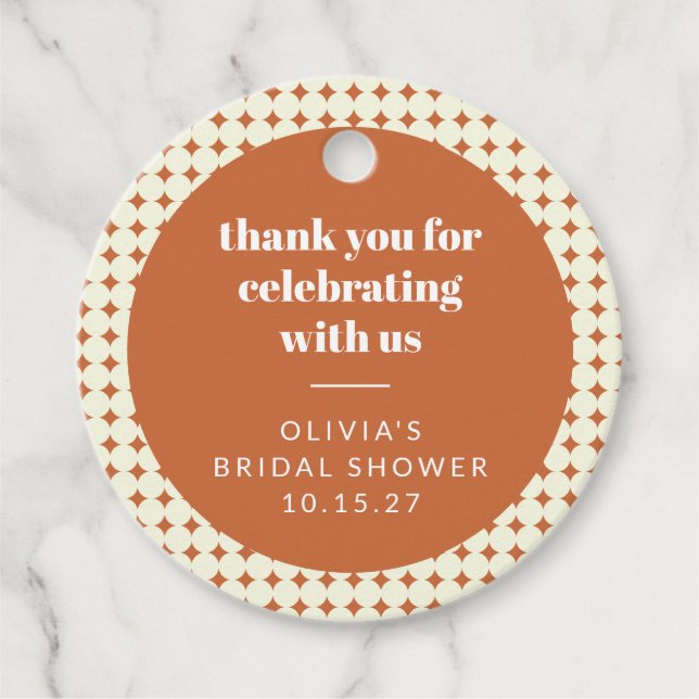 Moderne Terracotta Dots Brautparty kundenspezifisc Geschenkanhänger (Vorderseite)