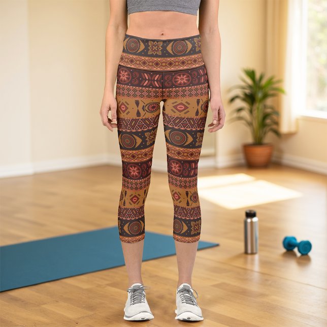 Moderne Terracotta Ethnisches Tribal Ziermuster Capri Leggings (Von Creator hochgeladen)