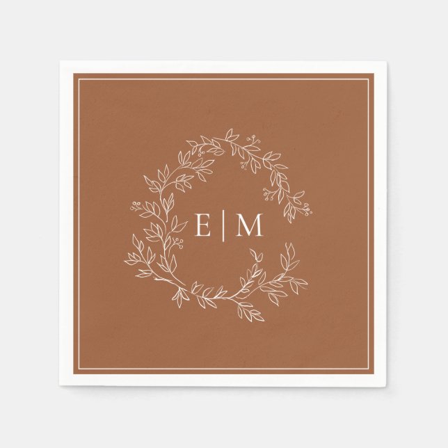 Moderne Terracotta Leafy Wappen Monogram Wedding Serviette (Vorderseite)
