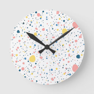 Moderne Terrazzo-Konfetti-Punkte-Pastell Runde Wanduhr