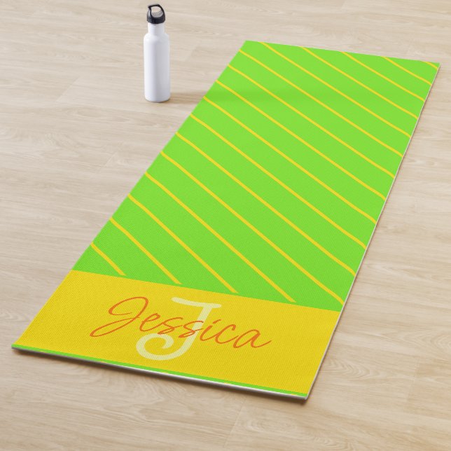 Moderne, trendige Stripes Mit Monogramm Yogamatte (Beispiel)