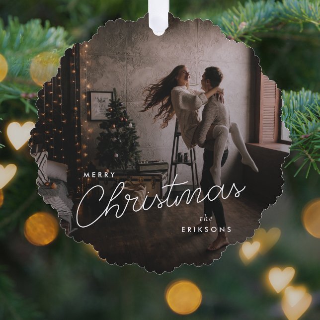 Moderne, trendige Weihnachten | Dunkles Dusky Coup Ornament Karte (Modern trendy couple ornament card by Guava, featuring white script over dark dusky photo design)