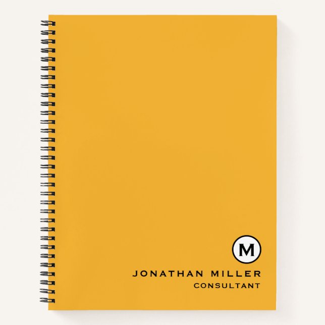 Moderne trendy Mustard Yellow Monogram Hardcover Notizbuch (Vorderseite)