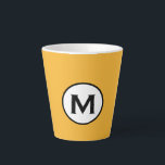 Moderne trendy Mustard Yellow Monogram Milchtasse<br><div class="desc">Ein trendiges,  mit Monogramm Design im modernen minimalistischen Stil mit klassischer Blocktypografie in Schwarz-Weiß-Emblem auf einem hellen Senf-Gelb-Hintergrund; ein einfaches,  trendiges berufliches Design,  das leicht mit Ihrem Monogramm-Initial aktualisiert werden kann.</div>