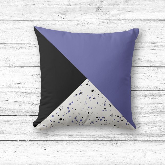 Moderne Trendy Periwinkle Black Terrazzo Kissen (Von Creator hochgeladen)