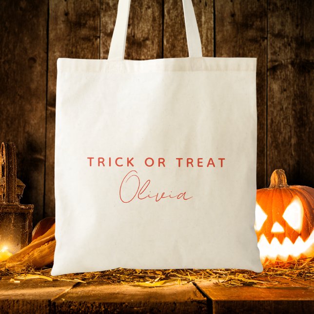 Moderne Trick-or-Treat-Typografie Kinder Halloween Tragetasche (Von Creator hochgeladen)