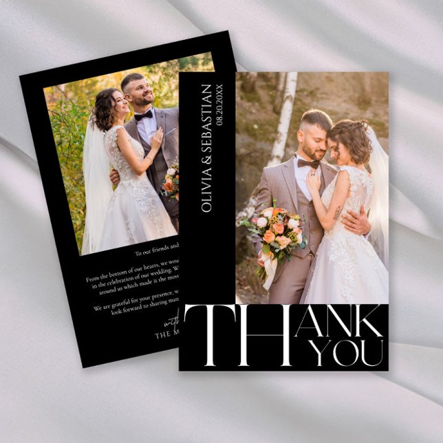Moderne Typografie auf dem Black Wedding Foto Dankeskarte (Von Creator hochgeladen)