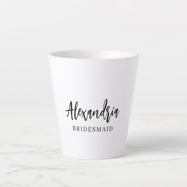 Moderne Typografie Brautjungfer Geschenk Milchtasse (Vorderseite)
