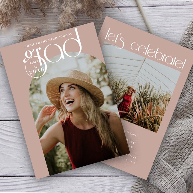 Moderne Typografie Dusty Pink 2 Foto Abschluss Einladung (Von Creator hochgeladen)