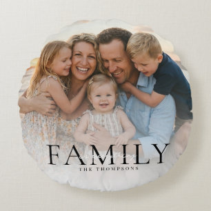 Moderne Typografie Familienname Andenken Foto Gesc Rundes Kissen