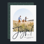 Moderne Typografie grün 1 Foto Weihnachten<br><div class="desc">Moderne elegante trendige Typografie grün fröhlich Weihnachten 1 Foto Typografie Urlaubskarte</div>