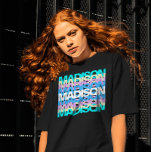 Moderne Typografie | Individuelle Name Pastel Holo T-Shirt<br><div class="desc">Mit unserem Individuelle Name Moderne Typografie Pastel Niedlicher T - Shirt, die perfekte Lösung für alle, die ihren einzigartigen Stil auf unterhaltsame und modische Weise ausdrücken wollen! Dieses ansprechende Tee zeichnet sich durch ein trendiges, modernes Typografie-Design aus, das sicher den Kopf drehen wird, während die dezenten Pastelltöne eine Touch von...</div>