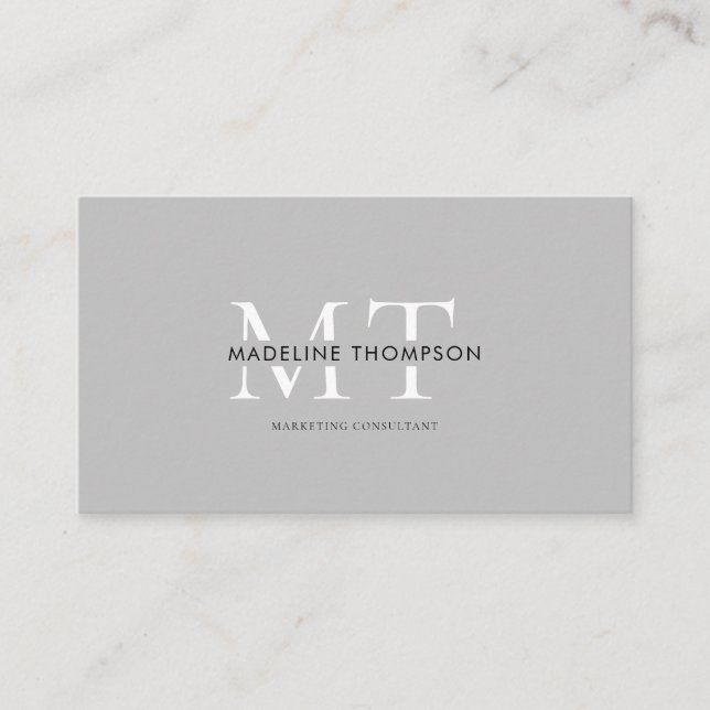Moderne Typografie Monogram Light Gray QR Code Visitenkarte (Vorderseite)
